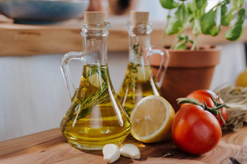 Difference Between Extra Virgin Olive Oil vs. Regular Olive Oil